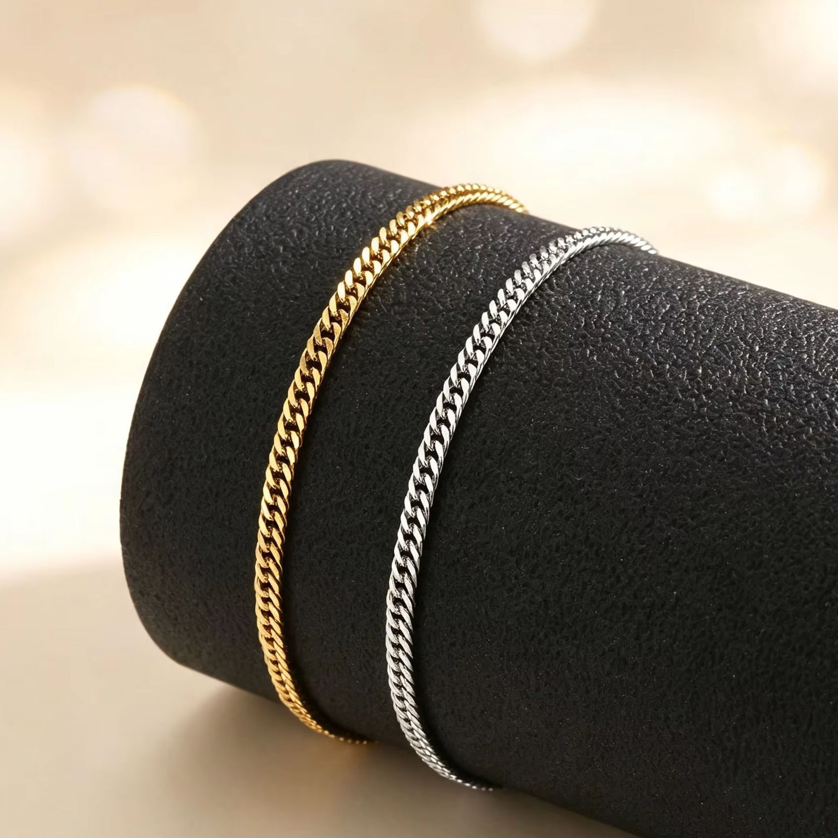 女性用薄型キューバンアンクレット、ステンレススチール製カーブ - Jc Jewelry & Watches Photos のレビューと価格