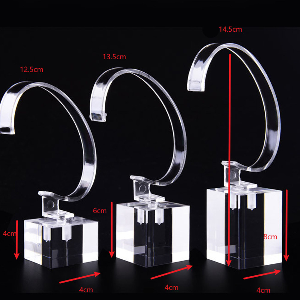 3個入り C字型アクリル製腕時計展示スタンド。高級感のある滑 - Jewelry And Watches Inc のレビューと価格