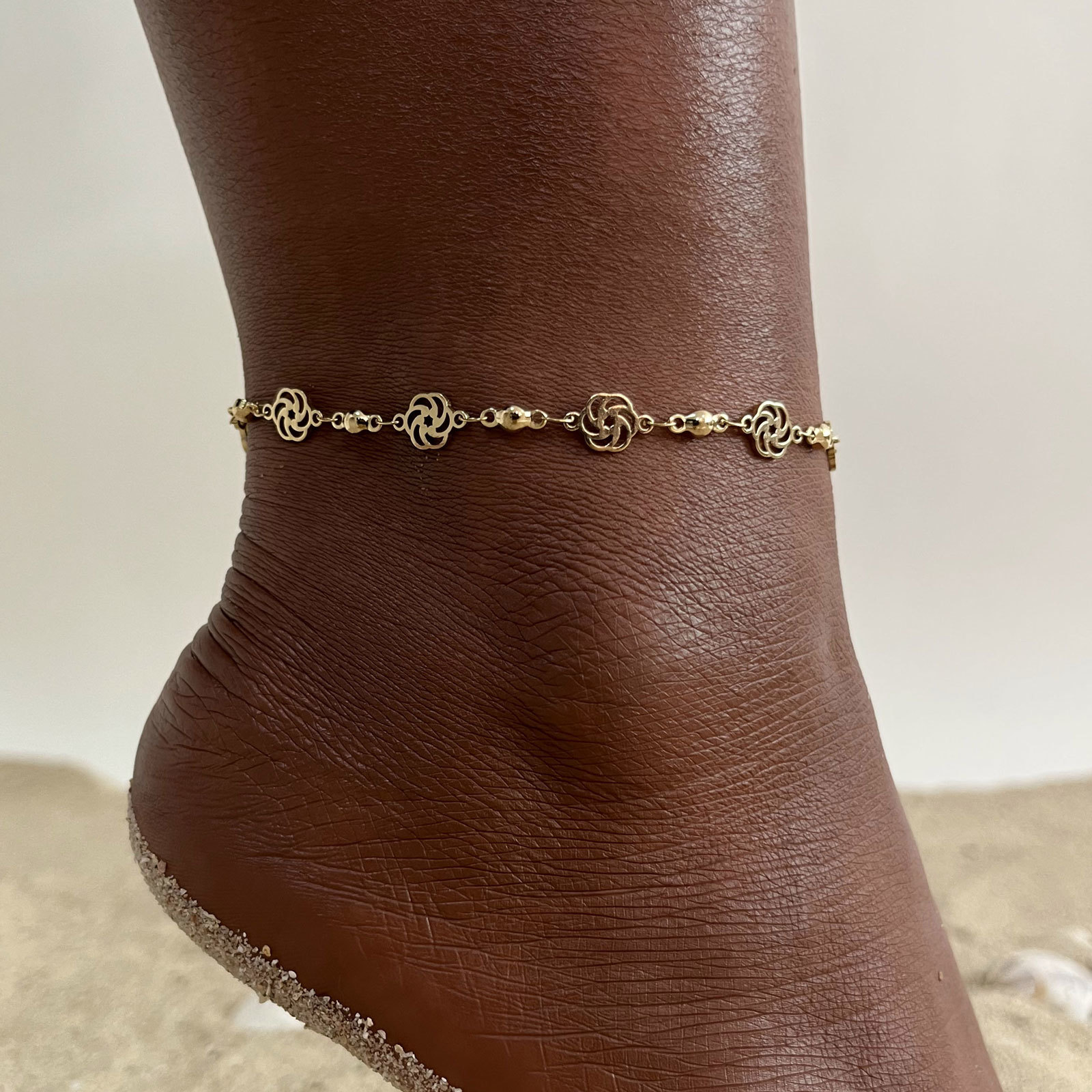 女性のためのバラの形をしたタンクレット,シック,ゴールドカラ - Jc Jewelry & Watches Photos のレビューと価格