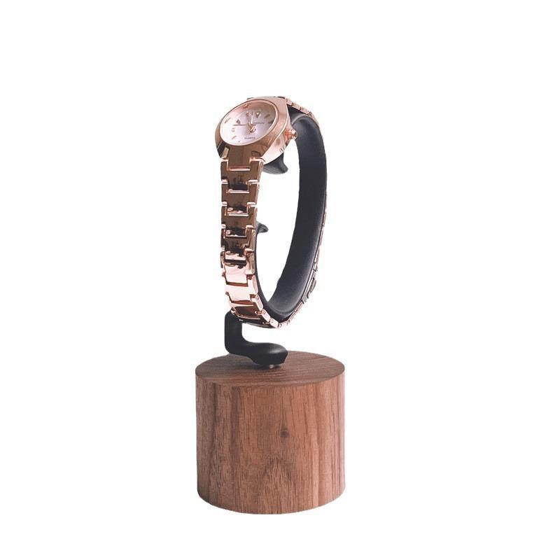 1個入り無垢材C型腕時計ホルダー ジュエリーディスプレイスタ - Jewelry And Watches Inc のレビューと価格